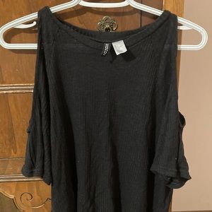 H&M Off shoulder top